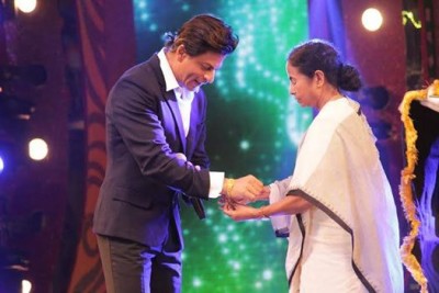 Raksha Bandhan: Brothers and sisters exchange love in India